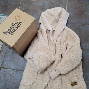 Brand new Nordic beach jacket